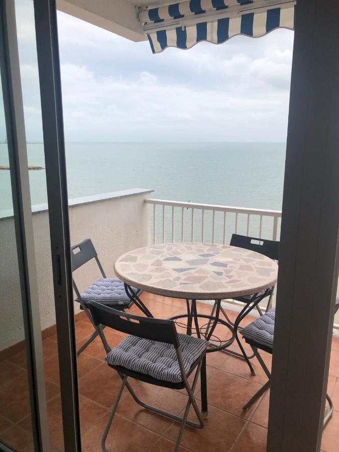Apartamento En Primera Linea De Mar Sant Carlos de la Ràpita Buitenkant foto